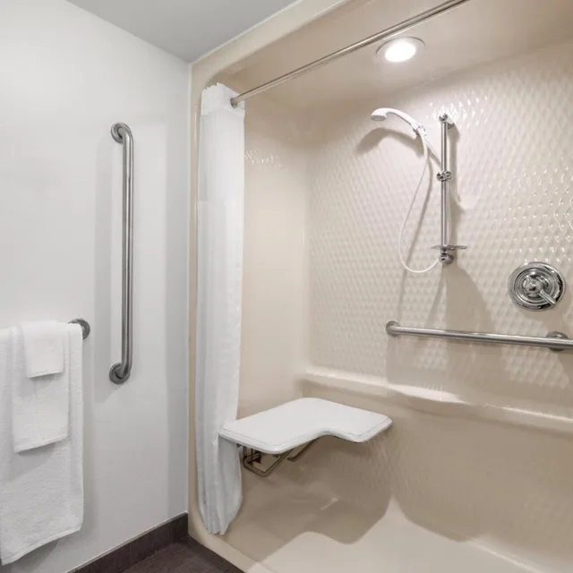 غرفة قياسية بسرير كوين لذوي الإعاقة، Garner Hotel Page - Lake Powell Area By IHG 7/10