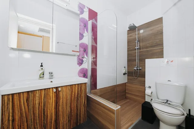 Room, Twin Beds, Sofa, Pool Access, Ground Floor، Sovereign Beach Hotel 3/3