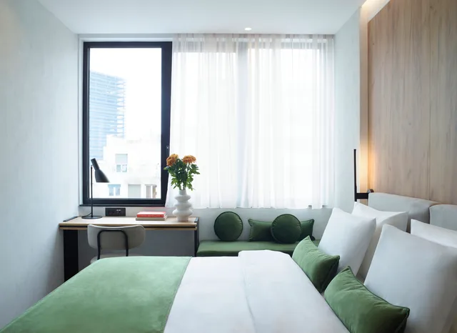 غرفة متصلة عائلية، The Port Square Hotel 1/3