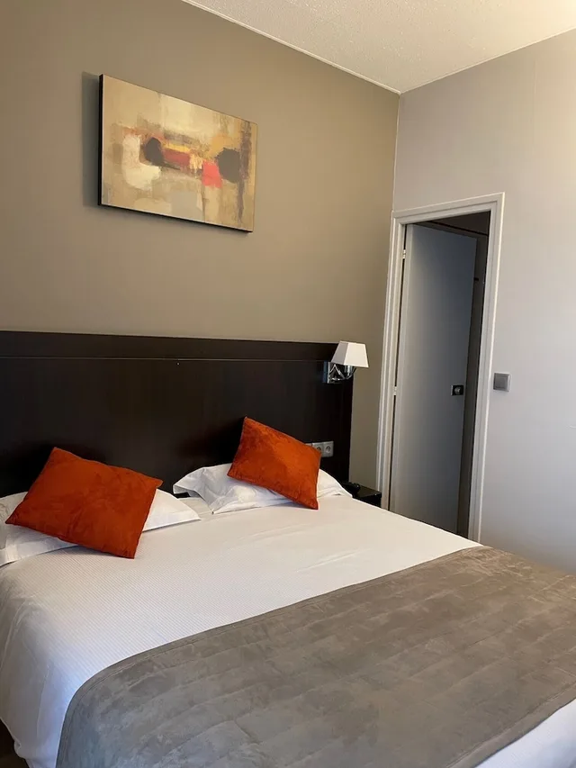 غرفة بسرير كوين، Hotel Beaugency 3/8