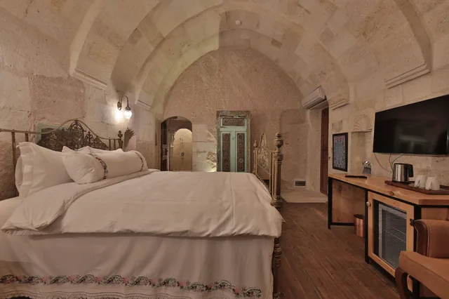 جناح بإطلالة على الجبل، Taru Cave Suites 1/3