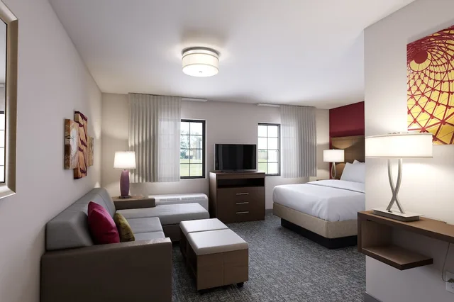 جناح استوديو بسرير كوين بمطبخ لذوي الإعاقة، Staybridge Suites Phoenix Biltmore Area 1/7