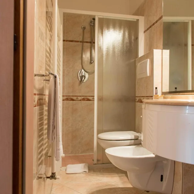 غرفة اقتصادية بسرير مزدوج، Luxor Hotel 4/4