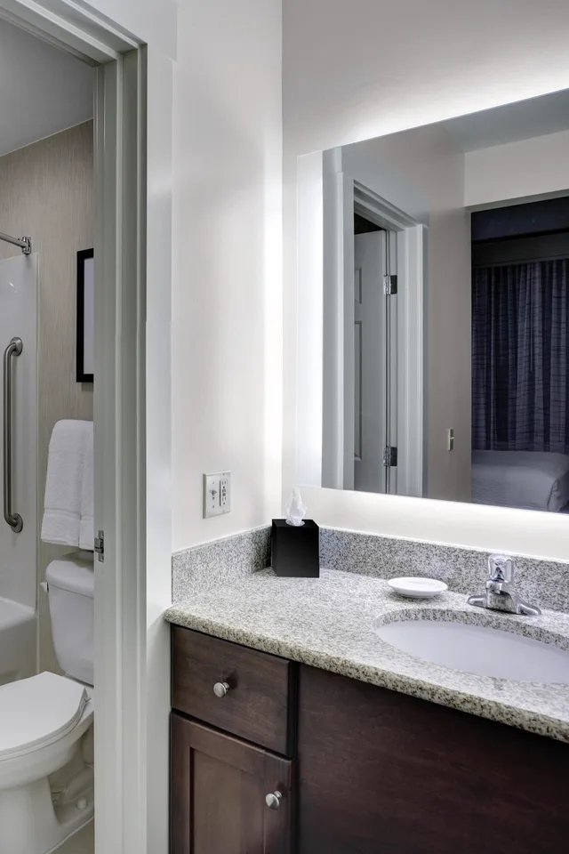 جناح بسريرين مزدوجين بغرفتي نوم، Residence Inn By Marriott Cleveland Downtown 5/5