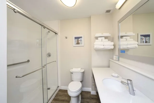 غرفة بسرير مزدوج، Hampton Inn Cincinnati Eastgat 3/3