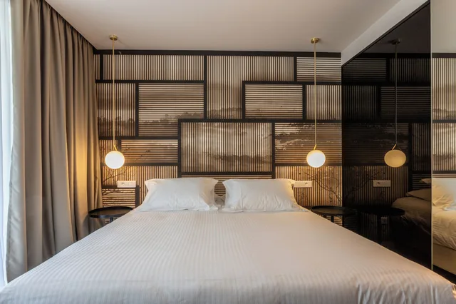 Cozy, Ex, Classic, Queen Bed، AZUR HOTEL 3/9