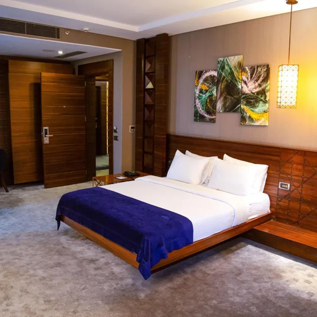 2 Bedrooms, Family Suite, Double Bed, Gold Majesty Hotel 7/11