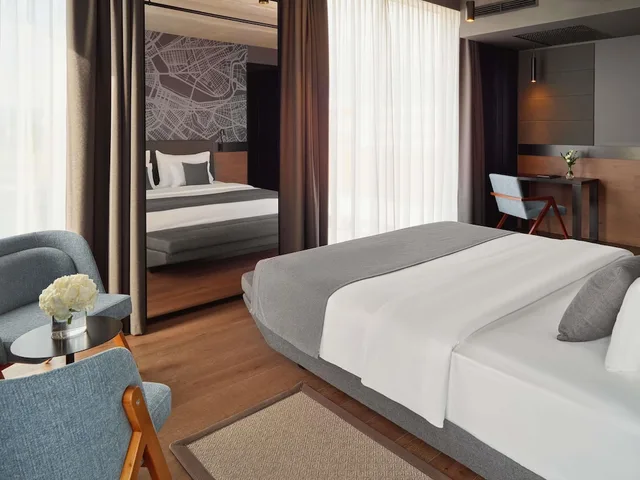 غرفة ديلوكس بسريرين منفصلين، Movenpick Zagreb 6/8