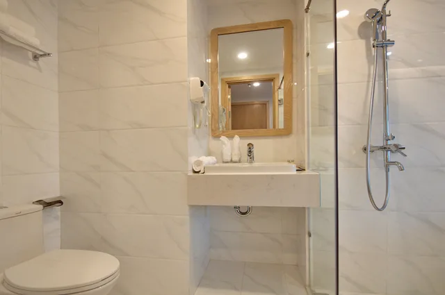 Senior, Twin Beds, Sea View, Balcony, Gibson Hotel Nha Trang 9/10