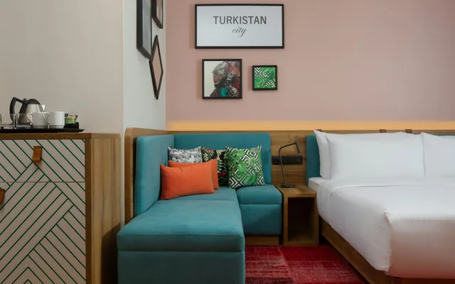 غرفة بسرير كوين مع أريكة، Hampton By Hilton Turkistan 2/4