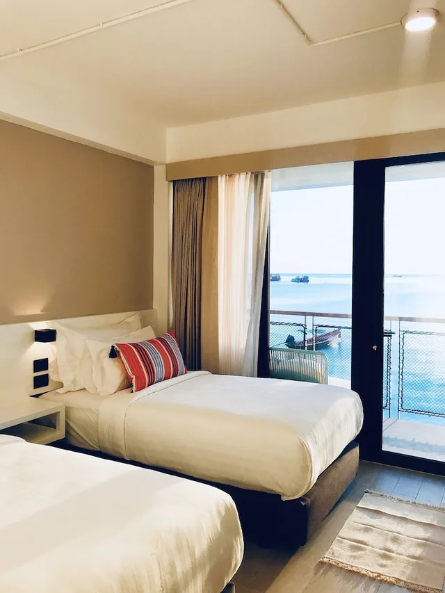 غرفة سوبيريور بسريرين منفصلين بإطلالة على البحر، Blue Tao Beach Hotel 1/5