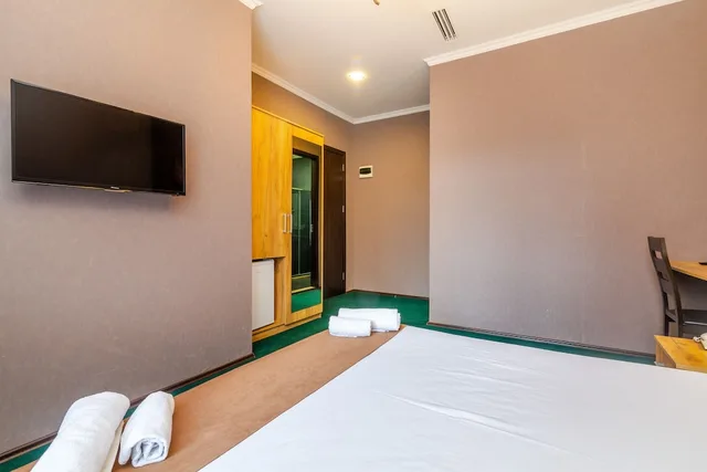Standard, Double Bed, Courtyard View, Balcony, HOTEL MARLYN 1/6