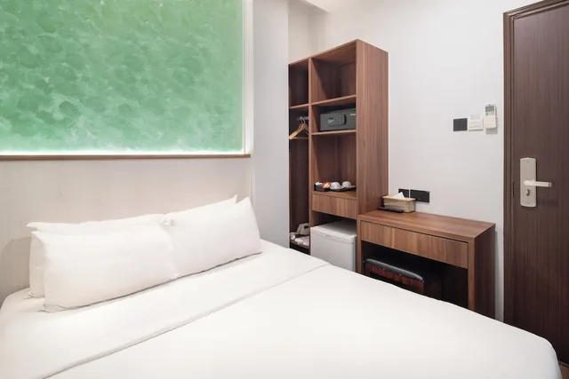 Superior, Double Bed, No Window، The Quay Hotel West Coast 3/8
