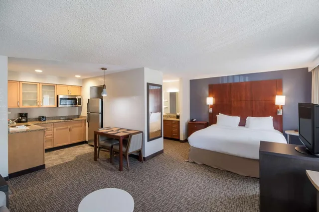 جناح استوديو بسرير كينج، Sonesta ES Suites Huntington Beach Fountain Valley 1/4
