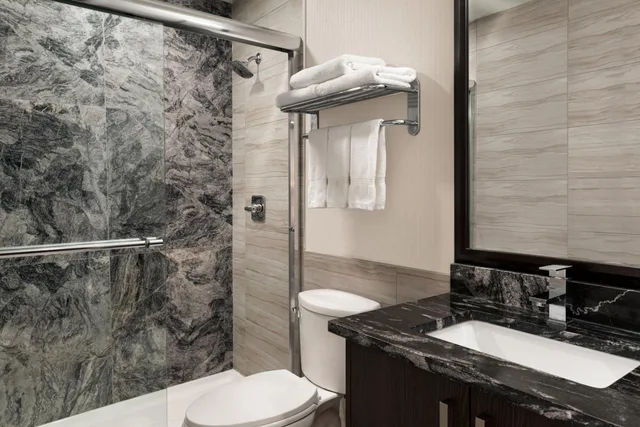غرفة بسرير كينج وسريرين كوين، Days Inn By Wyndham Wainwright 4/6