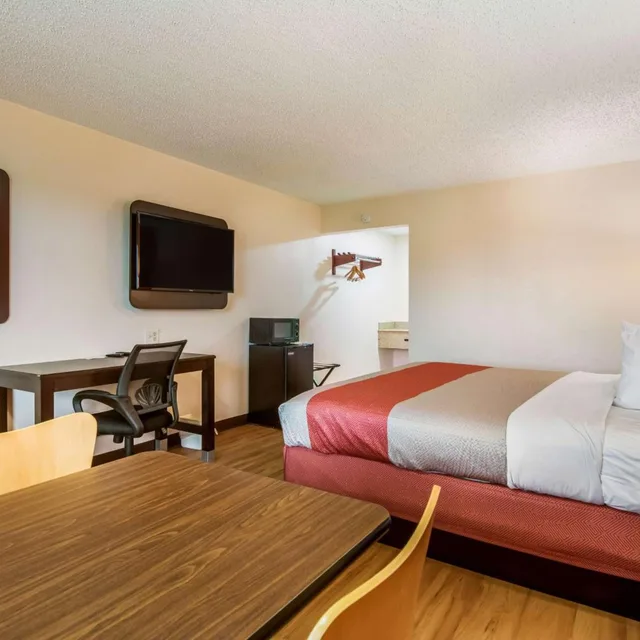غرفة ديلوكس بسرير كوين، Motel6 Winnie Tx 3/4