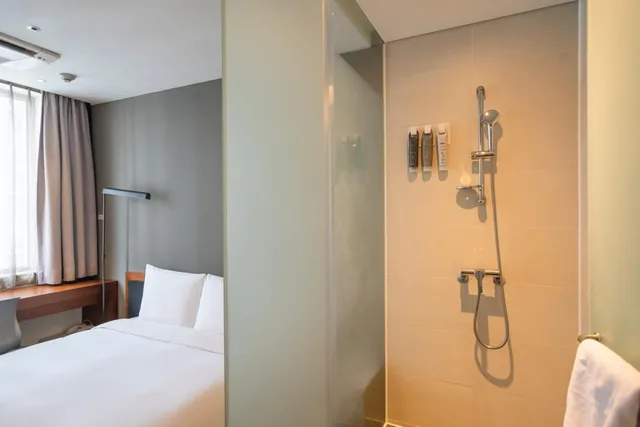 Adjoining, 3 Rooms, Exclusive Level، Seoul Hotel ShinShin Myeongong 10/10