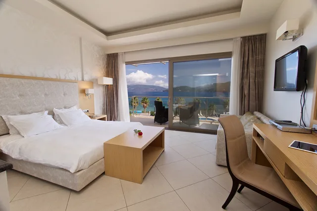 غرفة ديلوكس بإطلالة على البحر، Ionian Emerald Resort 5/9