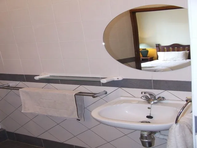 Lodge, Double Bed، Inkwenkwezi Private Game Reserve 3/3