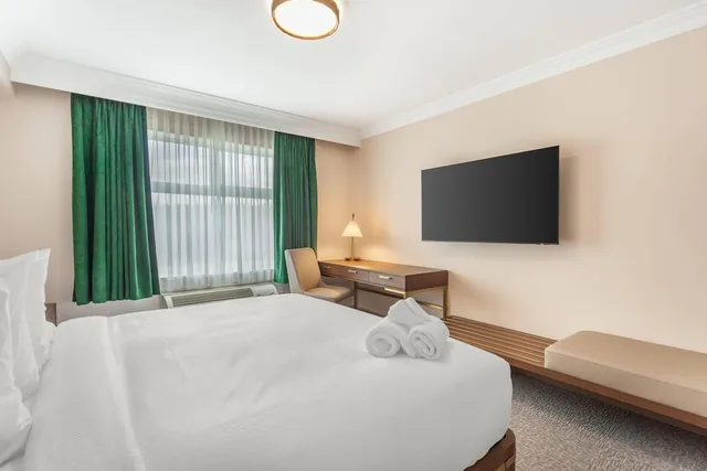Upgrade, Efficiency, Studio, King Bed، Velora Hinton, an Ascend Hotel Collection 3/6