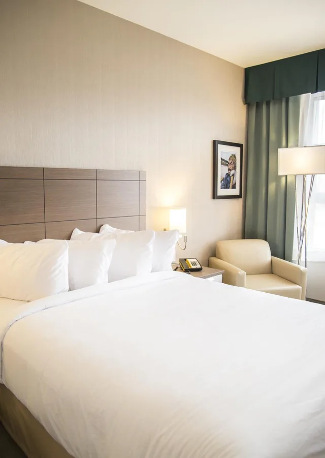 غرفة قياسية بسرير كينج، Quality Inn Sept-Iles, Qc 1/3