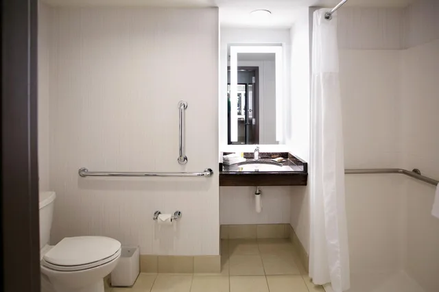 غرفة لذوي الإعاقة، Hilton Minneapolis Bloomington 7/10