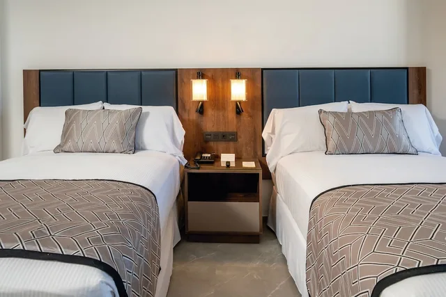 Junior Suite, King Bed, Partial Ocean View, RIU Palace Kukulkan - Adults Only - All Inclusive 2/3