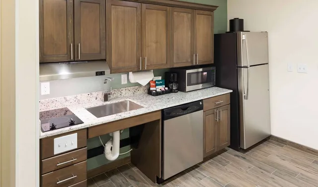 Suite, Queen Bed, Bathtub, Accessible, Homewood Suites By Hilton Cape Canaveral-Cocoa Beach 3/3
