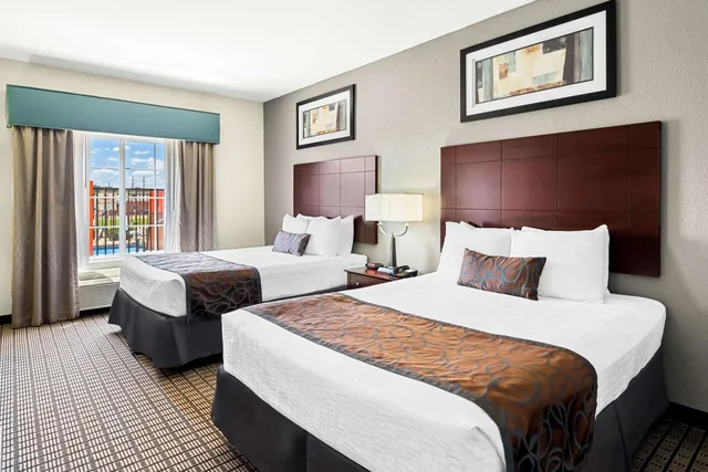 غرفة بسريرين كوين لذوي الإعاقة، Best Western Plus Magee Inn & Suites 2/5