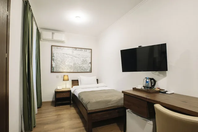 Standard, Single, Single Bed, Citadel Narikala Hotel 5/5