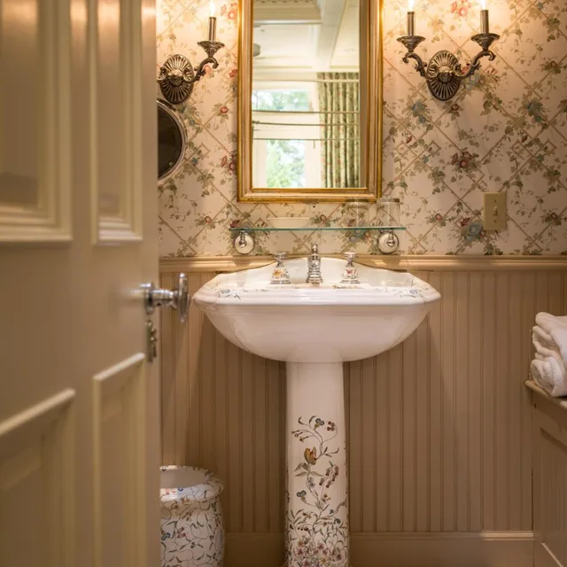 Garden Villa, English، The Chanler at Cliff Walk 5/6