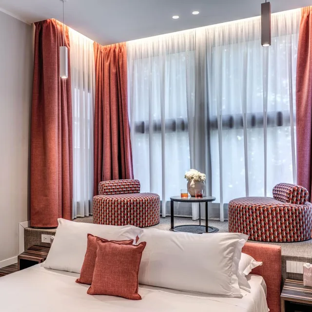 غرفة ثلاثية، Parioli Cube Hotel 7/10