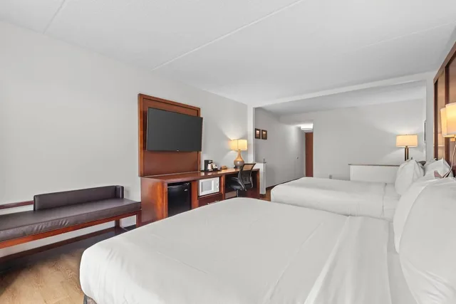جناح بسريرين كوين مع أريكة، Comfort Suites Manassas Battlefield Park 4/10