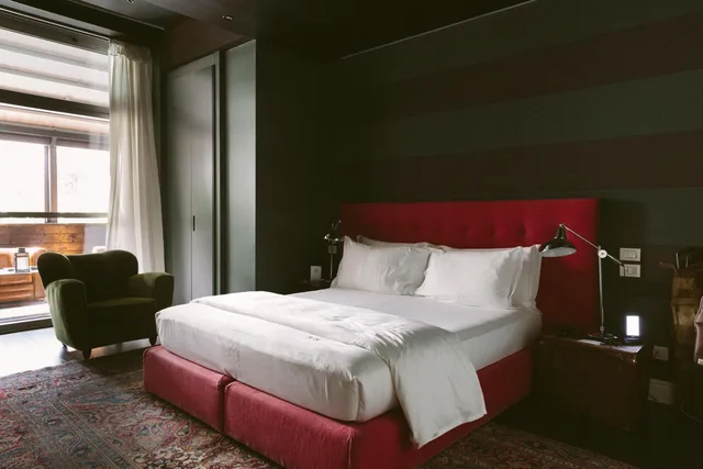 جناح بسرير كينج، The Yard Milano 1/10