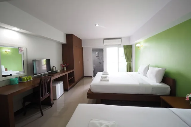 غرفة قياسية ثلاثية بثلاثة أسرّة، Phuhi Hotel 1/4