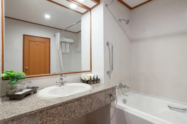 جناح بسرير كينج، Royal Phuket City Hotel 10/10