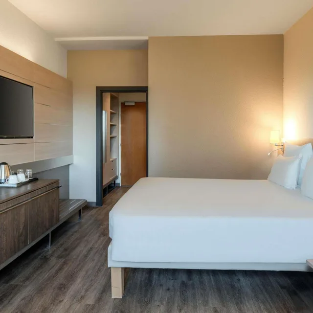 غرفة تنفيذية بسرير مزدوج مع أريكة، NOVOTEL BRESCIA 2 8/10