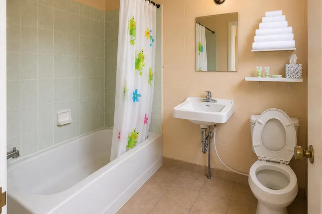 غرفة بسريرين كوين لغير المدخنين، Skyways Motel Muskoka Gravenhurst ON 11 5/6