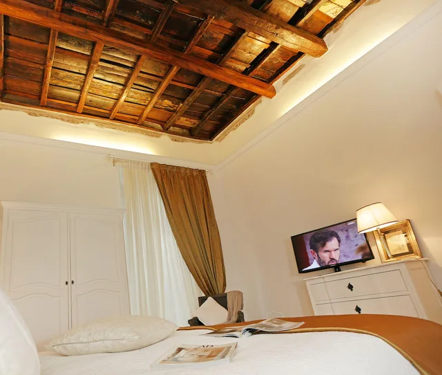 غرفة سوبيريور بسرير مزدوج، Madonna de Monti Suites 2/10