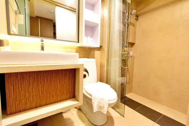 1 Bedroom, Loft, Queen Bed, Ferra Premier Boracay by JG 4/4