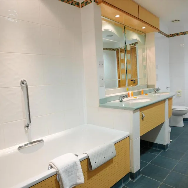 Penthouse Suite، The Bolton Stadium Hotel, a member of Radisson Individuals 8/8