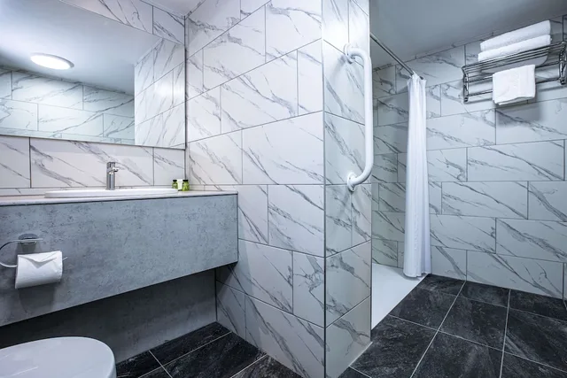 Standard, Convertible Double Bed, Kitchenette, Accessible، Best Western Manor Hotel 3/3