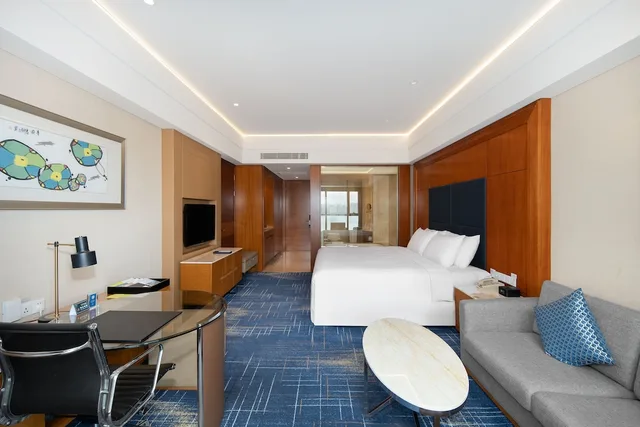 Premium, King Bed, Partial Lake View، Four Points by Sheraton Suzhou 4/5