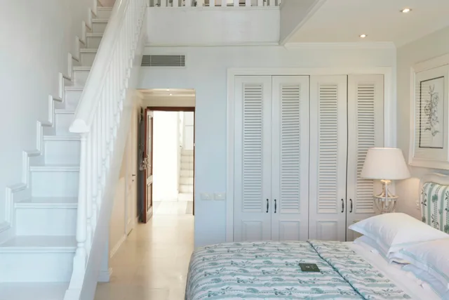 Sea Facing Family Room, The Oyster Box 2/5