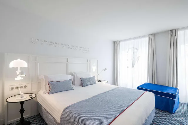 Privilege, Sauna، Hotel 34B Astotel (ex-Bergere Opera) 3/6