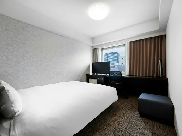 غرفة قياسية بسرير مزدوج للمدخنين، Daiwa Roynet Hotel Kawasaki 1/2