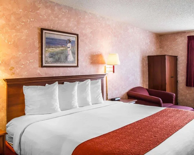 غرفة بسرير كينج، Econo Lodge Longmont East 8/10