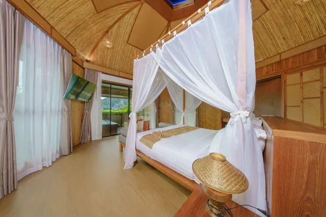فيلا بسرير كينج بجاكوزي، Aonang Fiore Resort 3/10