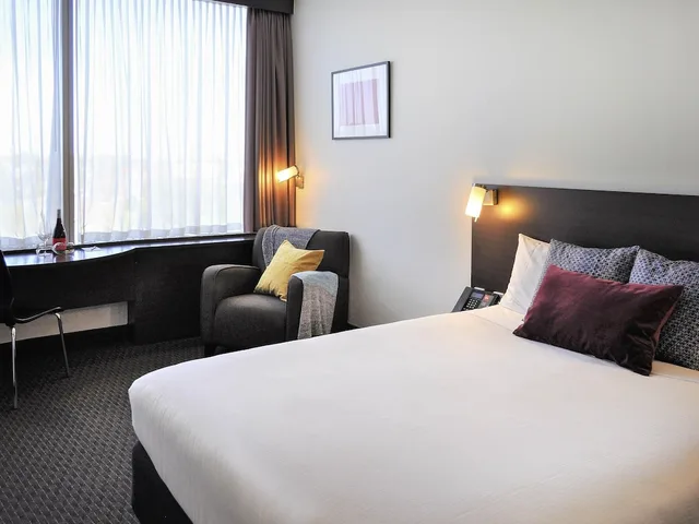 غرفة سوبيريور بسرير كوين، IBIS MELBOURNE GLEN WAVERLEY 2/3