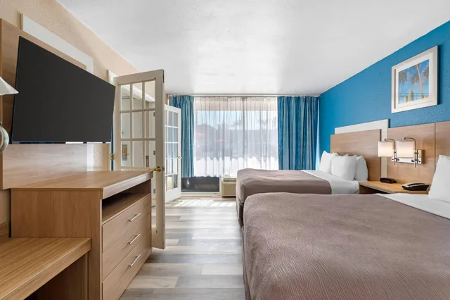 Upgrade, Suite, Multiple Beds، Quality Inn & Suites Conference Center 1/3